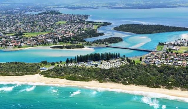 Oceans Escapes @ Windang
