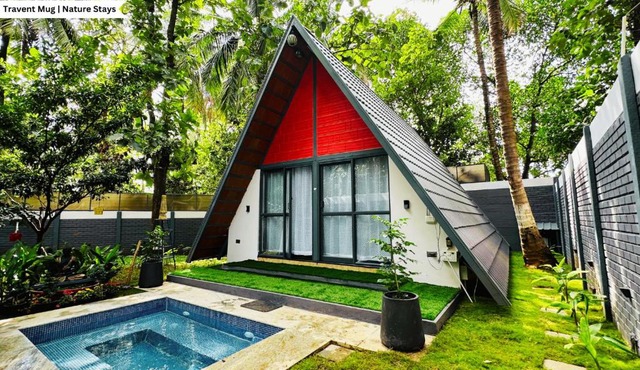 Oh - Bali Villa by Travent Mug
