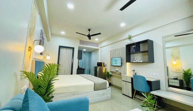 OnlyStay Peace Pavillion