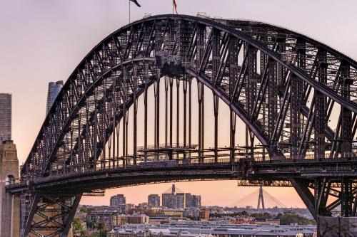 Opera House Retreat - Opera House & Bridge View