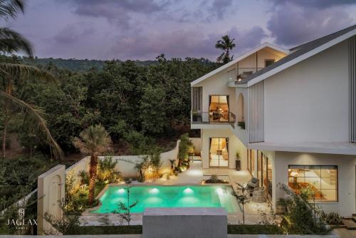 Oryza by Koala V4 4BR Field View Villa Siolim