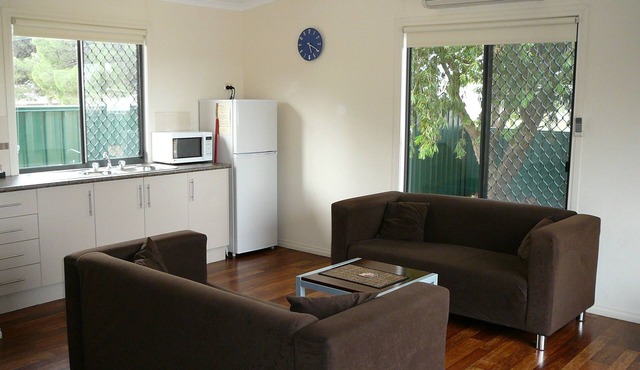 Oval Motel in Murray Bridge