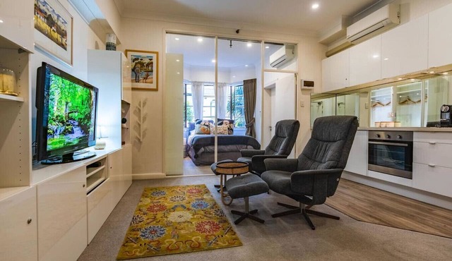 Oversized Potts Point Studio