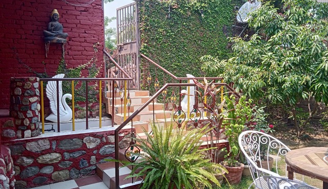 Oxygen home stay in Dehradun