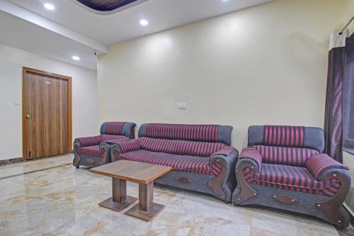 OYO 84999 Hotel SKS Grand Luxury Rooms