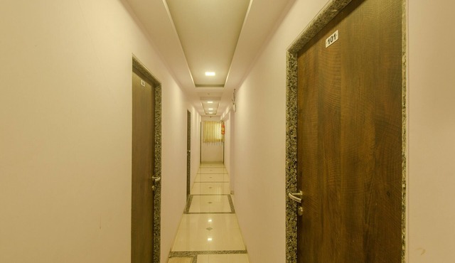 OYO 8685 Hotel Stayland