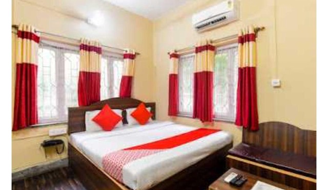OYO 90228 Honey Regency
