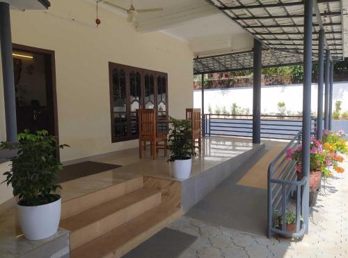 OYO Hotel Summerland Inn