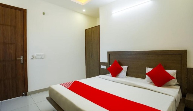 OYO Stars Villa