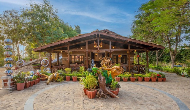 Pachmarhi Ecotel Resort by Vanyum