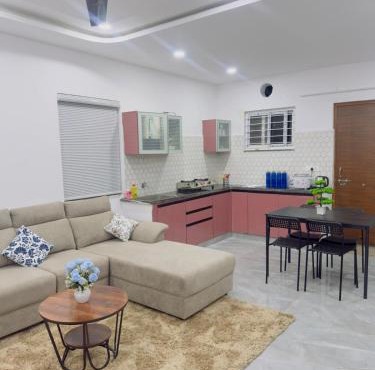 Palapitta PP Suvarna Nilayam 2BHK Apartment by Charter Stays