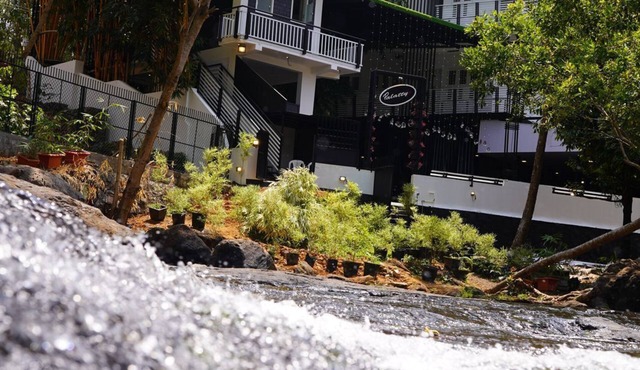 Palatty's Resort