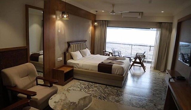 Palm Breeze Beach Resort