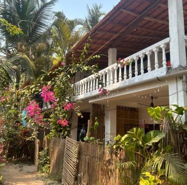 Palm Breeze Villas