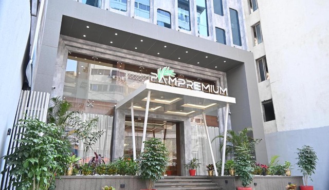 Pam Premium Hotel Vadodara