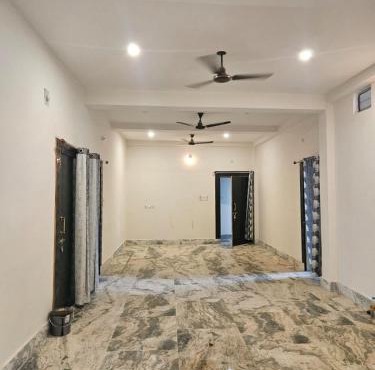 Pandit Devki Nandan Dharamsala & Guest House