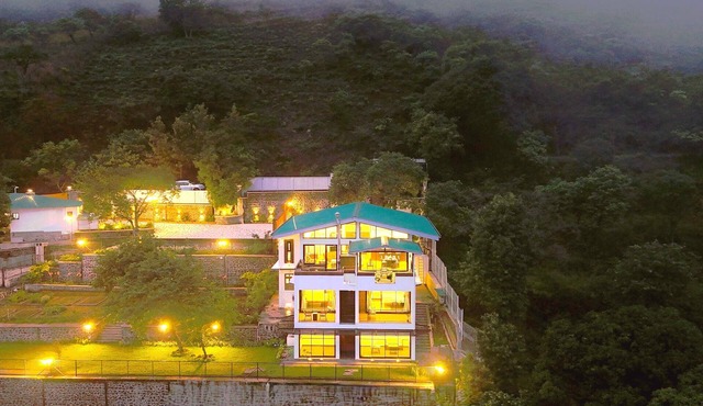 Par-X - Villa Sukoon - 3BHK Valley View