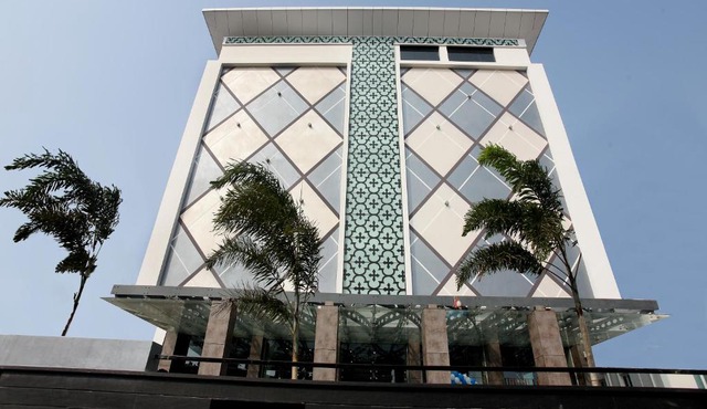 Paradigm Sarovar Portico
