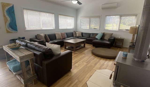 Paradise Beach - Eco, Family, and Pet Friendly House in Paradise Beach