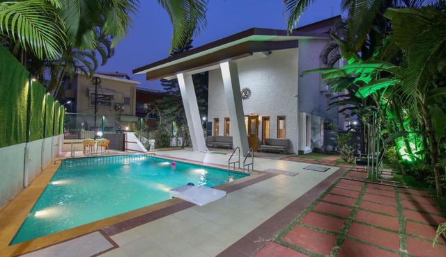 Paradise villa by histays