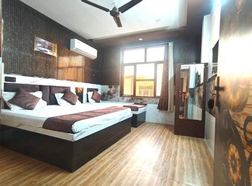 PARADISE VILLA Near Prem Mandir
