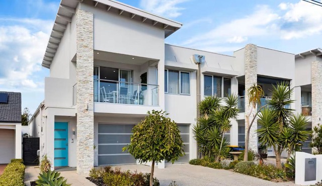Parea on Cavendish - A Perfect Beachside Lifestyle in West Beach