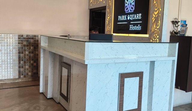 Park Square Hotel And Banquet