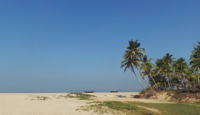 Park Walfredo Goa. Beach side 2 Bedroom holiday rental apartment.