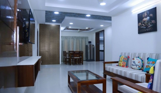 Peaceful Home Stay with A/C Gym and Swimming pool