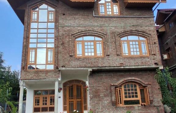 peacenest homestay in Srinagar