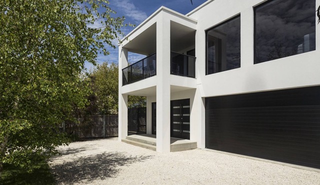 Pearl Hawley Beach | Bright Modern Beach House | Perfect for Families + Friends in Hawley Beach