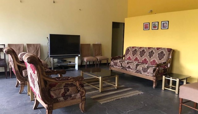 Pench Woodside Villa is a Luxurious Villa