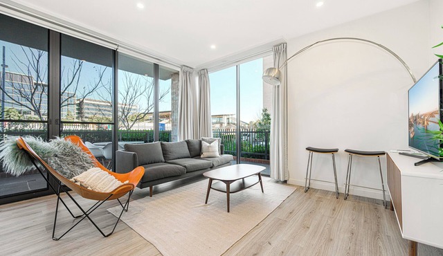 Penrith 3Br apt close toTrain station & Shopping