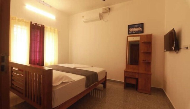 Periyar Homes Deluxe Room 102