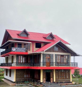 Petal & Pine Homestay