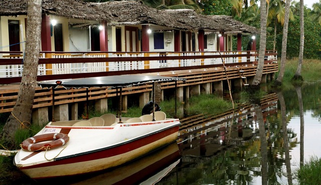 Phoenix Island Resort