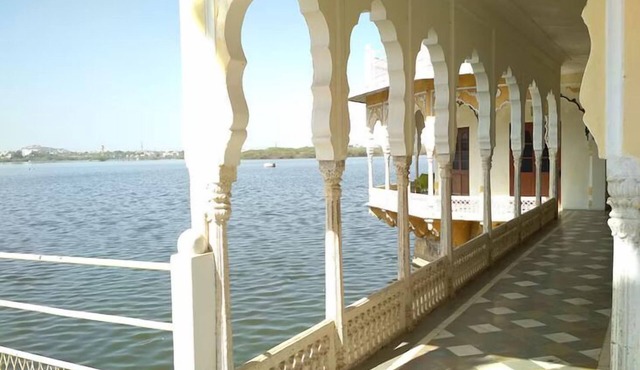 Phool Mahal Palace