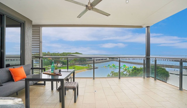 Picturesque Waterfront Lagoon Views, Top Lvl + BBQ in Darwin