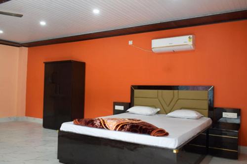 Pine Apple Resorts
