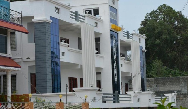 Pinehill Suites