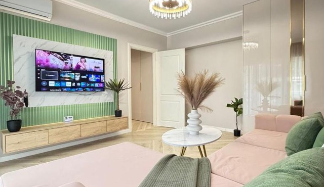 Pink Story by Glam Apartments Airport Area - Parking Option
