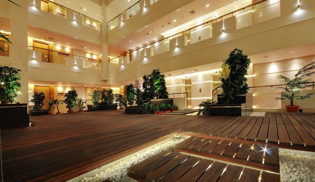 Platinum Hotel