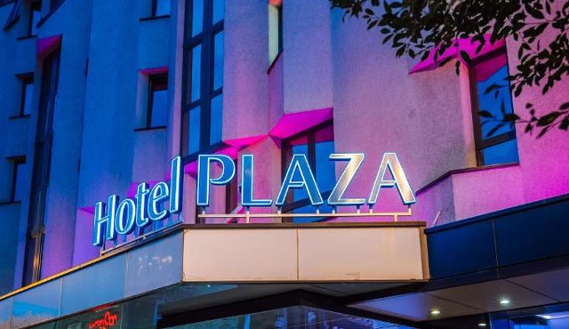 Plaza V Hotel