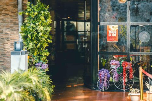 Plutus Luxury Boutique Stay by Quercus Oak Stays