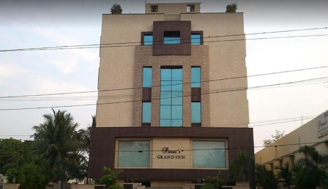 Ponnis Grand Inn