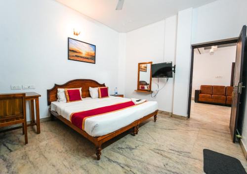 Pop Tavern Private Pool Villa Kovalam by VOYE HOMES