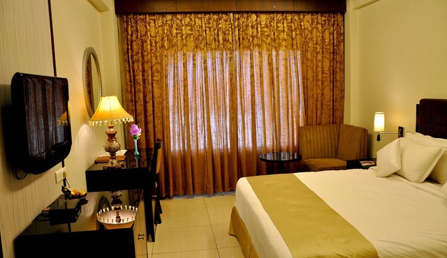 Pramod Convention & Club Resort