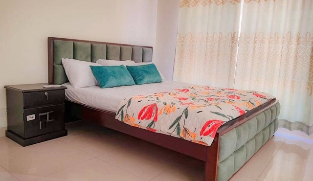 Premium stay at Bashundhara R/A in Dhaka
