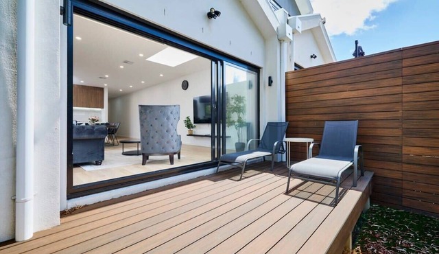 Preston Northcote Mod Lux Townhouse 5 bed 5 bath in Melbourne