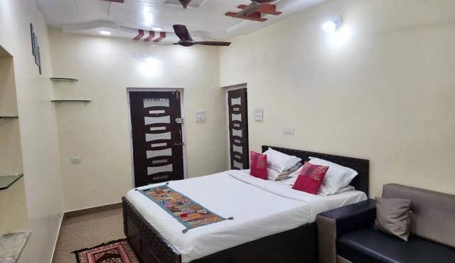 Private - 2 BHK Floor - Paddy's Luxurious Home Stay